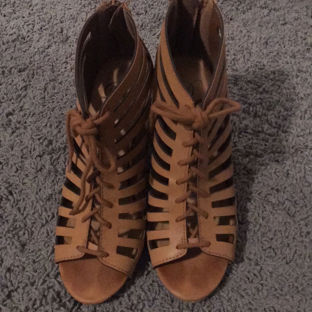 Peep toe Heels